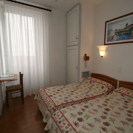 Le Petit Szálloda 3*