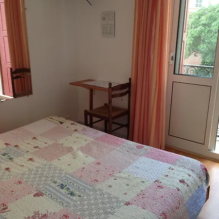 Hotel Le Petit 3*