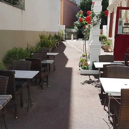 Le Petit 3* Saint-Jean-de-Luz