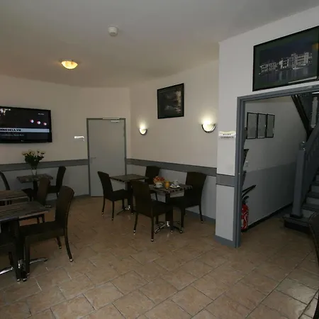 Magenta Hotel 2*