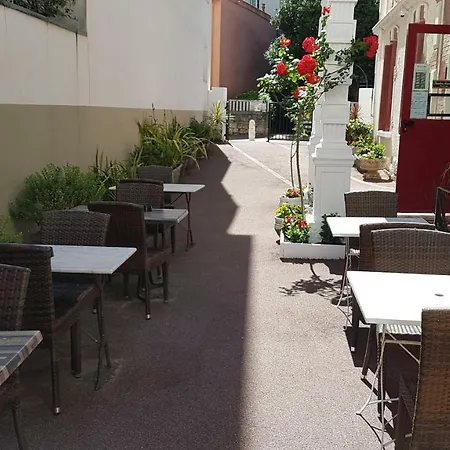 Hotel Magenta